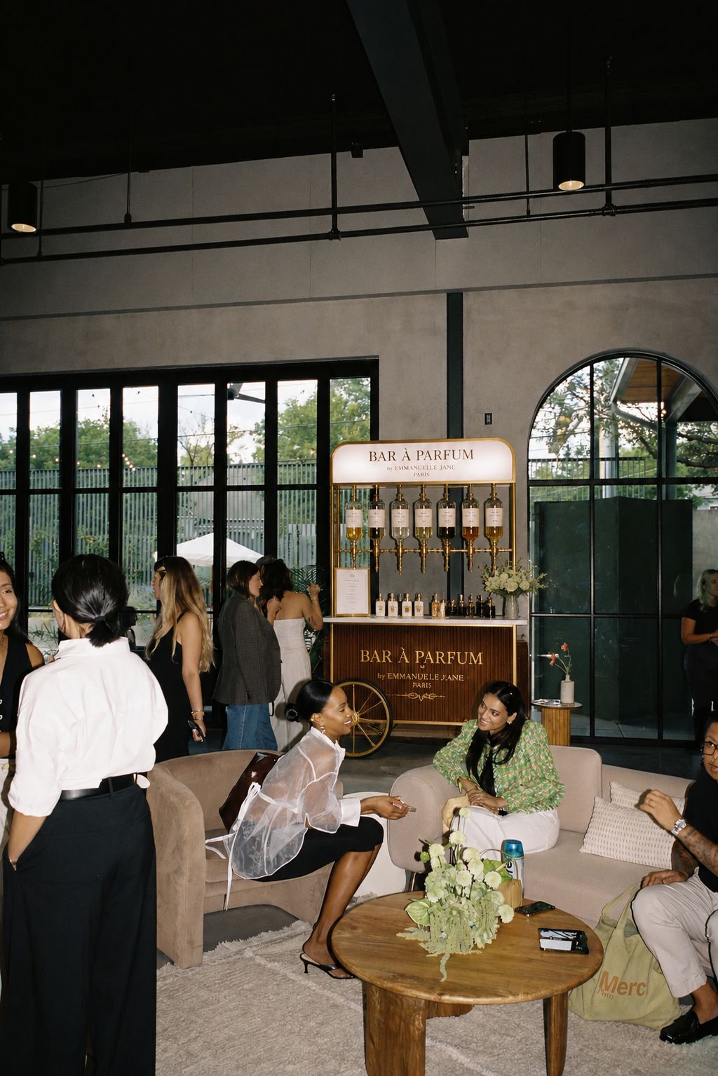 Le bar à parfum dans un loft en séminaire